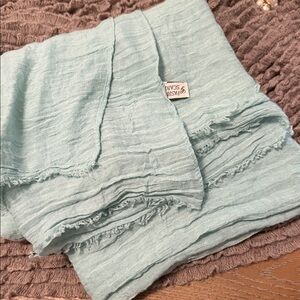 Fashion Brand Company Light Aqua Crinkle Scarf